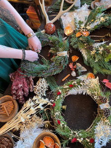 Holiday Wreath Decorating Workshop