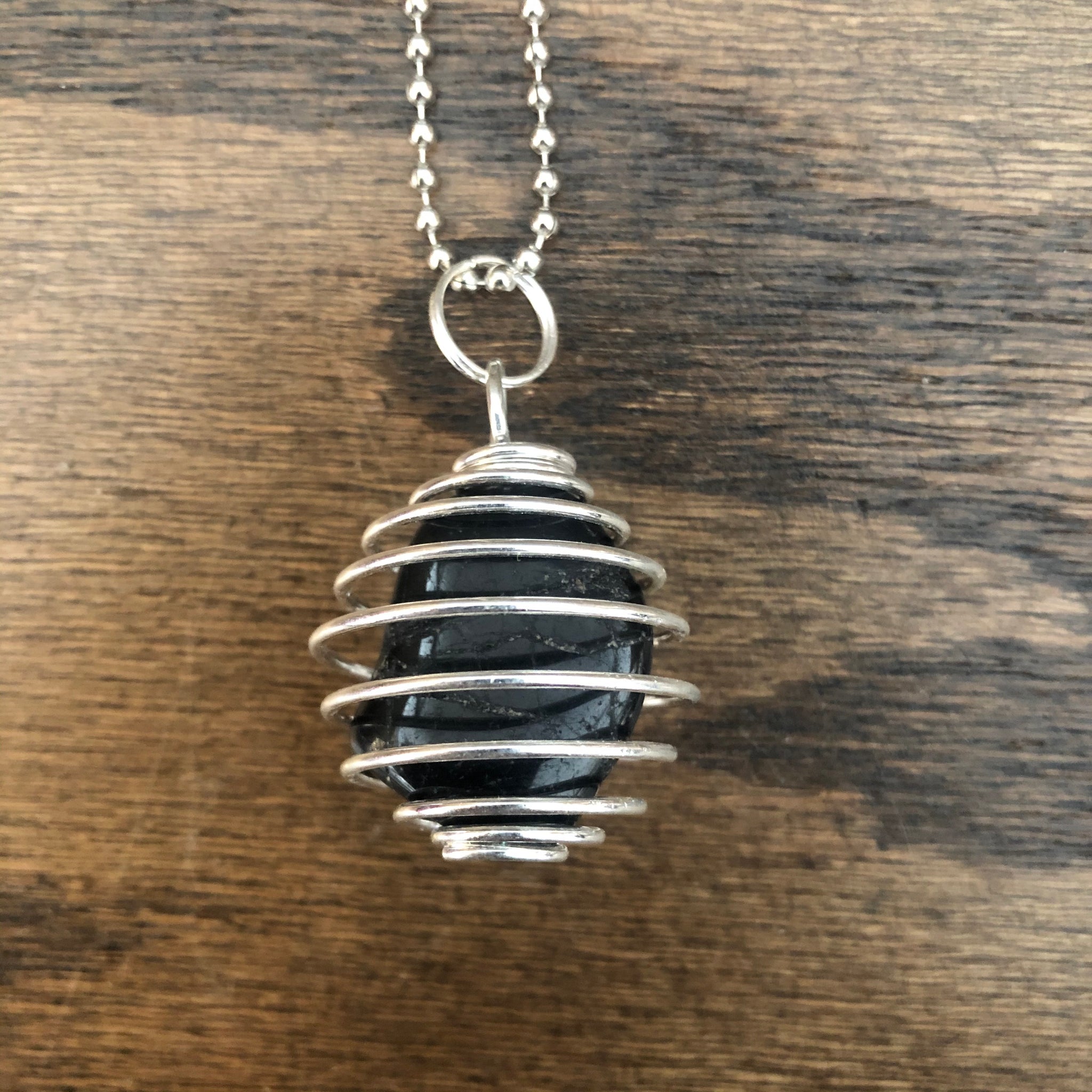 Mutli-Crystal in Wire Cage Necklace Random